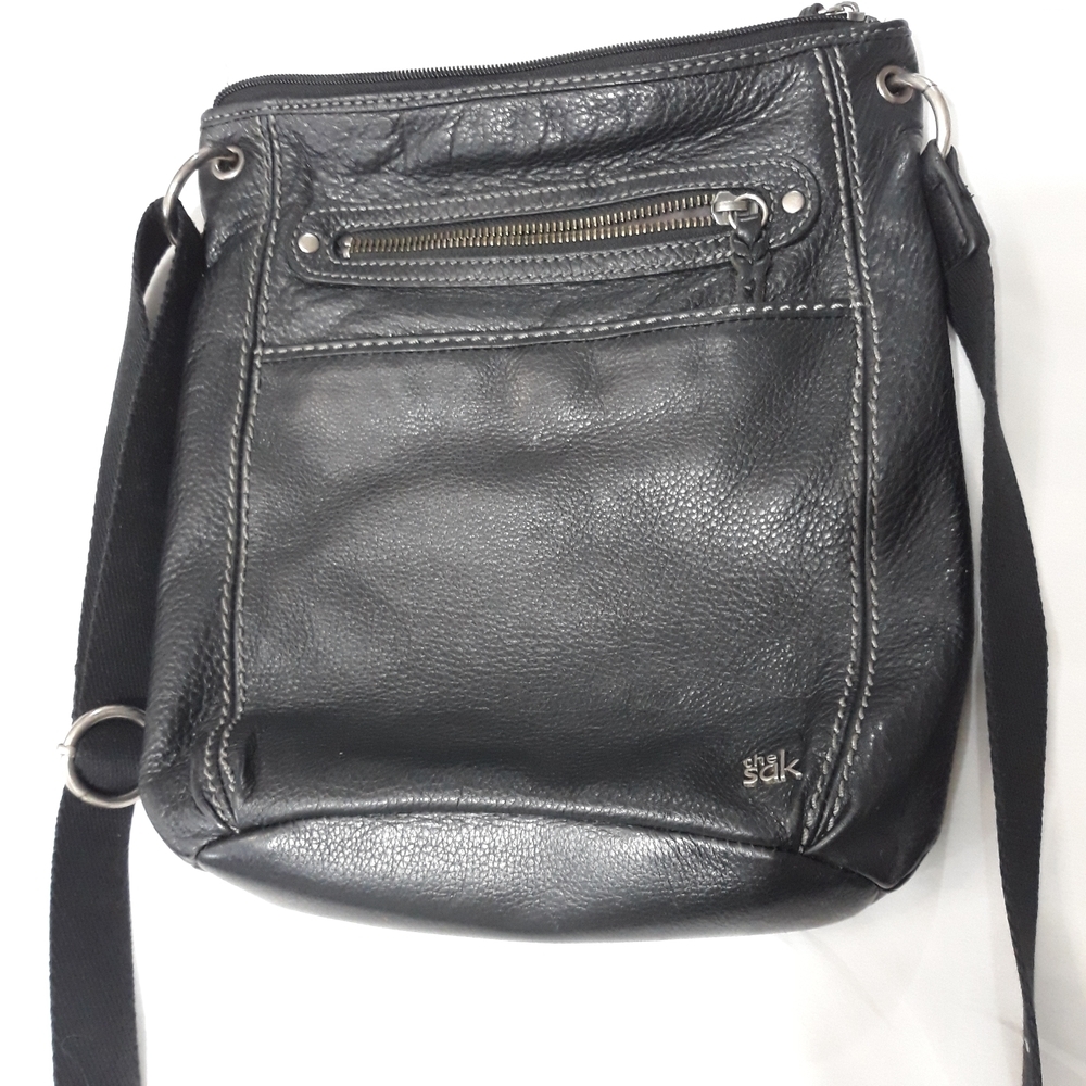 The Sak Black Genuine Leather Shoulder / Crossbody Bag With Many Pockets